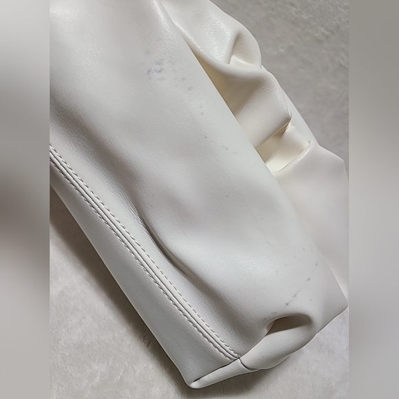 Women's Clutch Cloud-Shaped Dumpling Ruched Purse Bag Chain Link White Gold - Picture 5 of 7